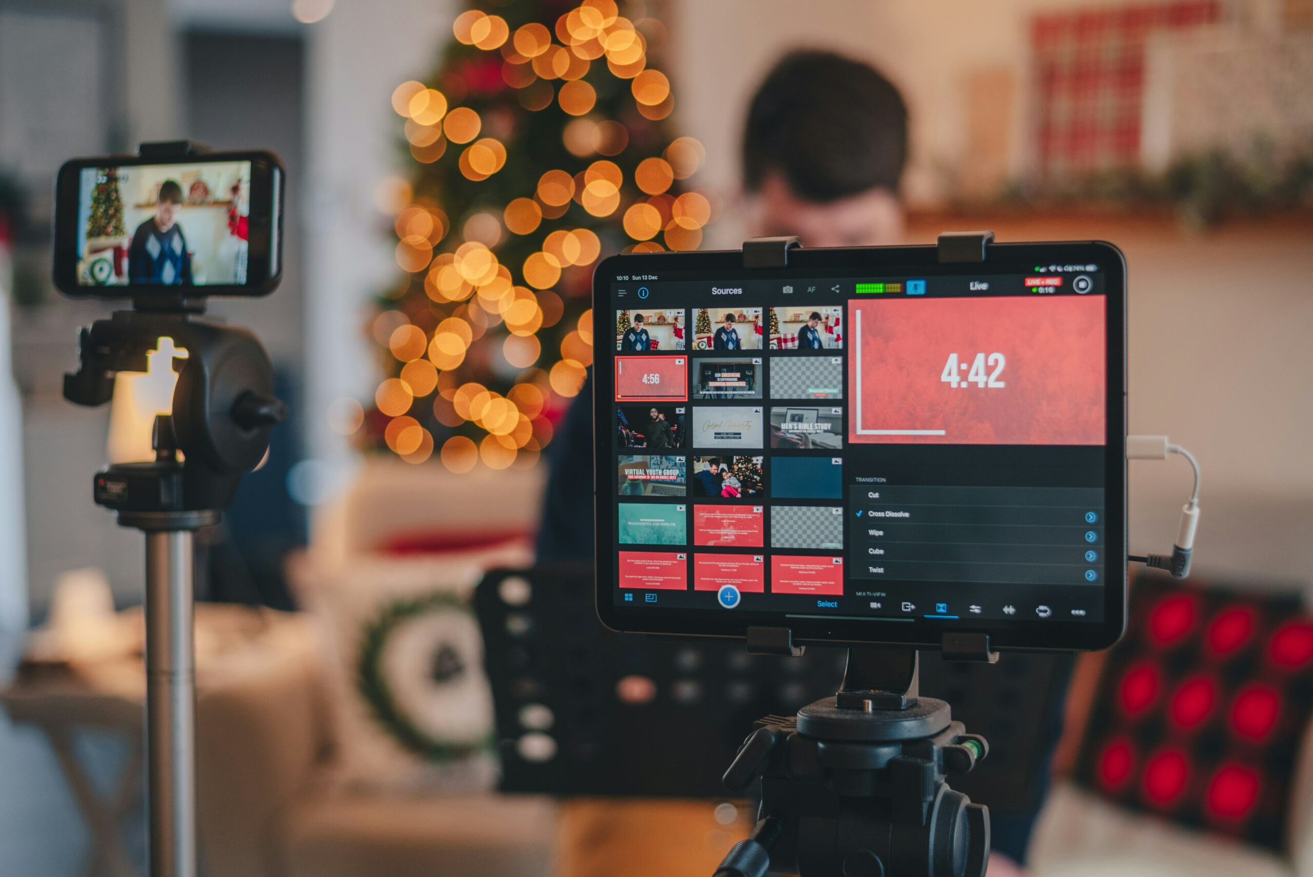 ASK024 HOME: Film Streaming Services